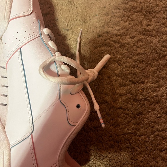 Adidas - Picture 5 of 6